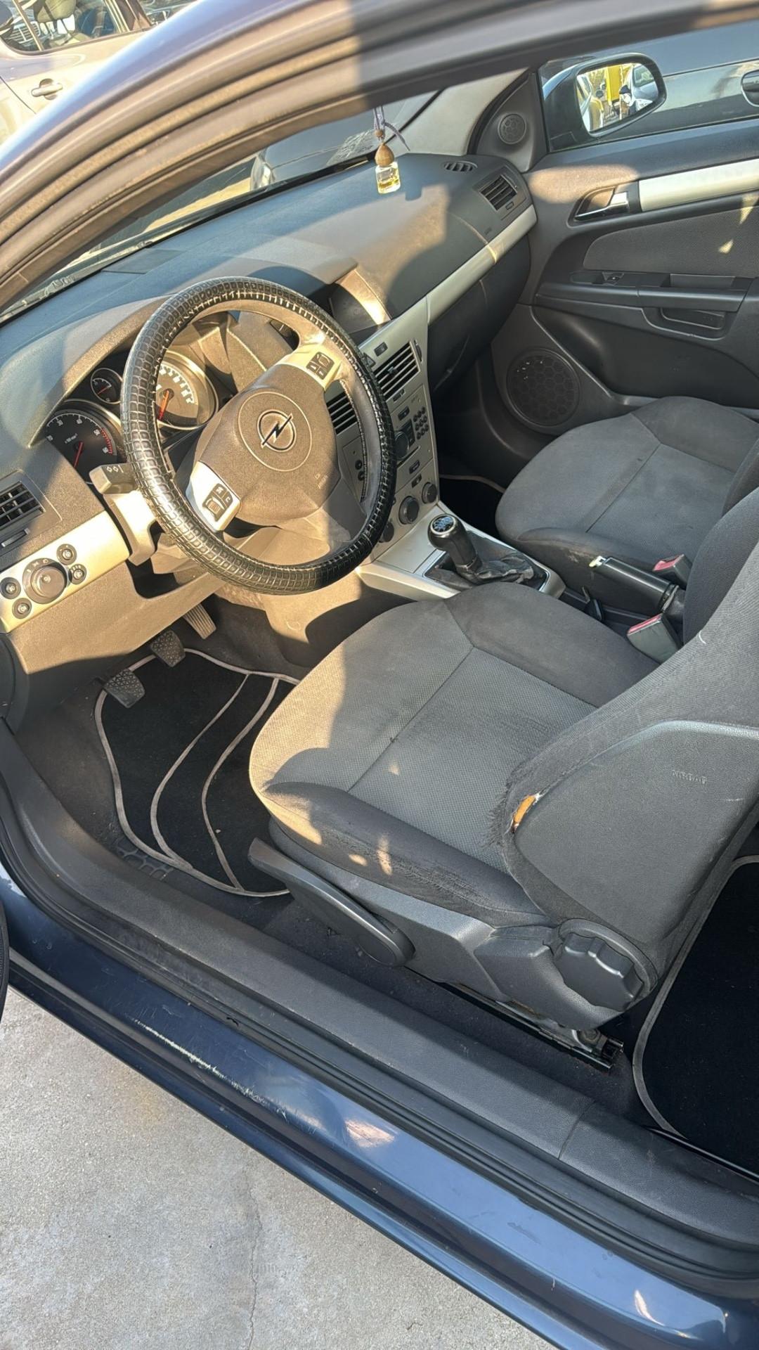 Opel Astra GTC 1.3 CDTI 3 porte Enjoy