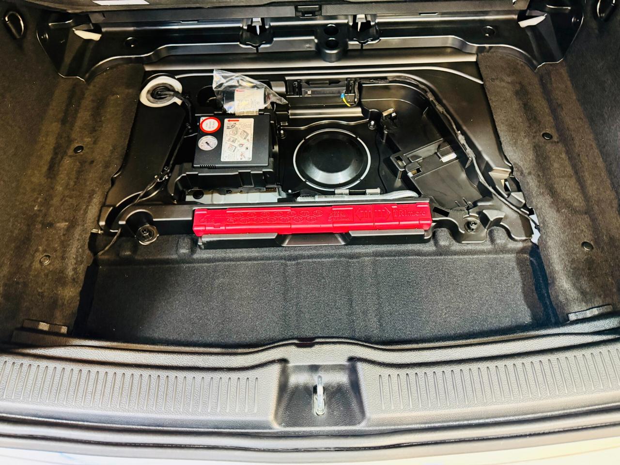 Mercedes-benz B 180 AMG Autom. CarPlay / RetroCamera