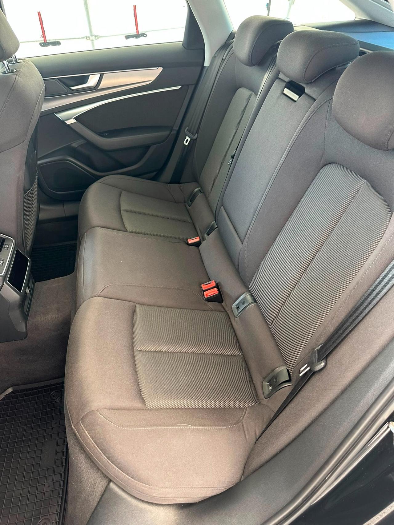 Audi A6 Avant 40 2.0 TDI S tronic Business