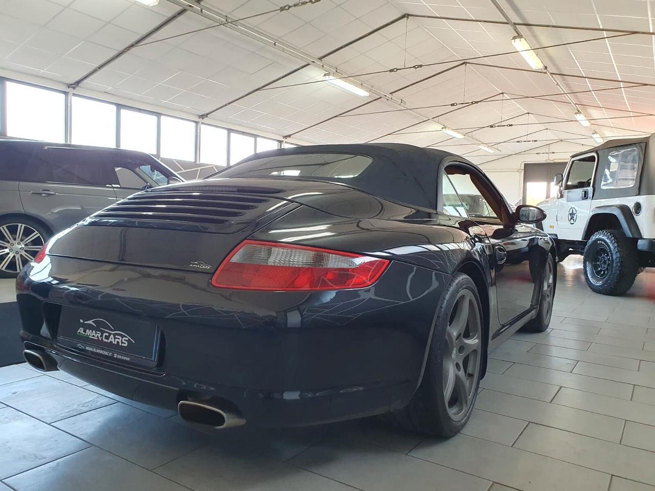 Porsche 911 Carrera Cabriolet