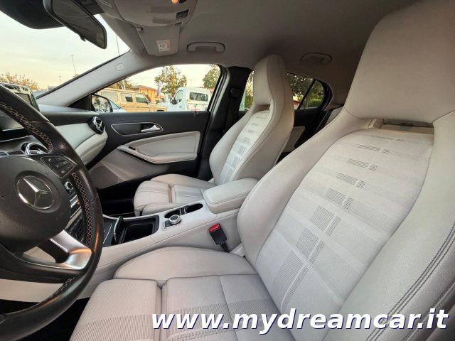 MERCEDES-BENZ GLA 200 d Automatic Sport