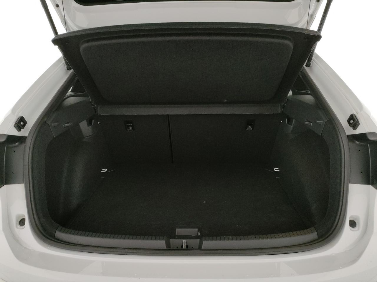 Volkswagen Taigo 1.0 tsi r-line 115cv dsg