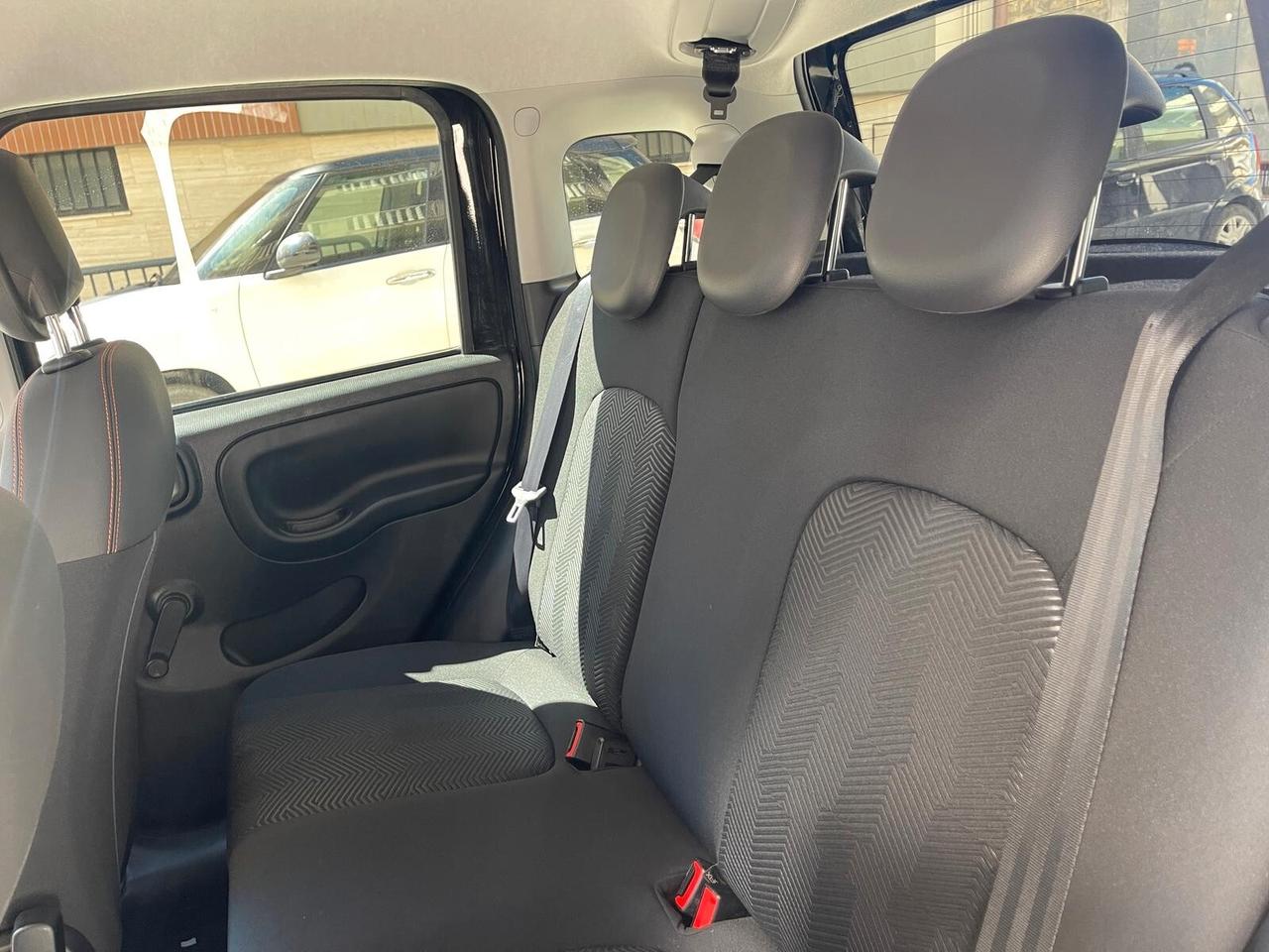 Fiat Panda Cross 1.0 Hybrid *FULL* 20.000 km
