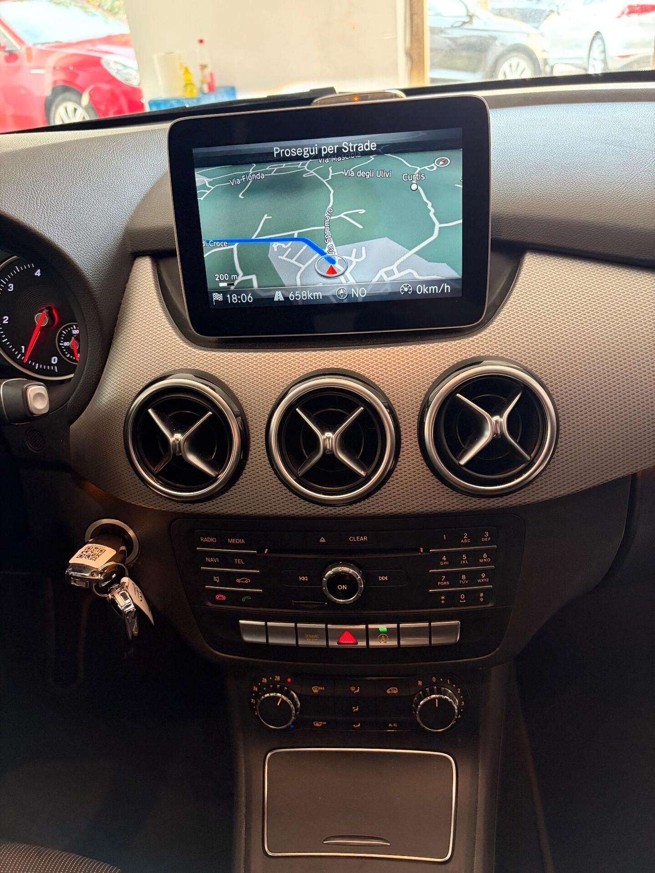 MERCEDES CLASSE B 200 D AUTOMATIC PREMIUM