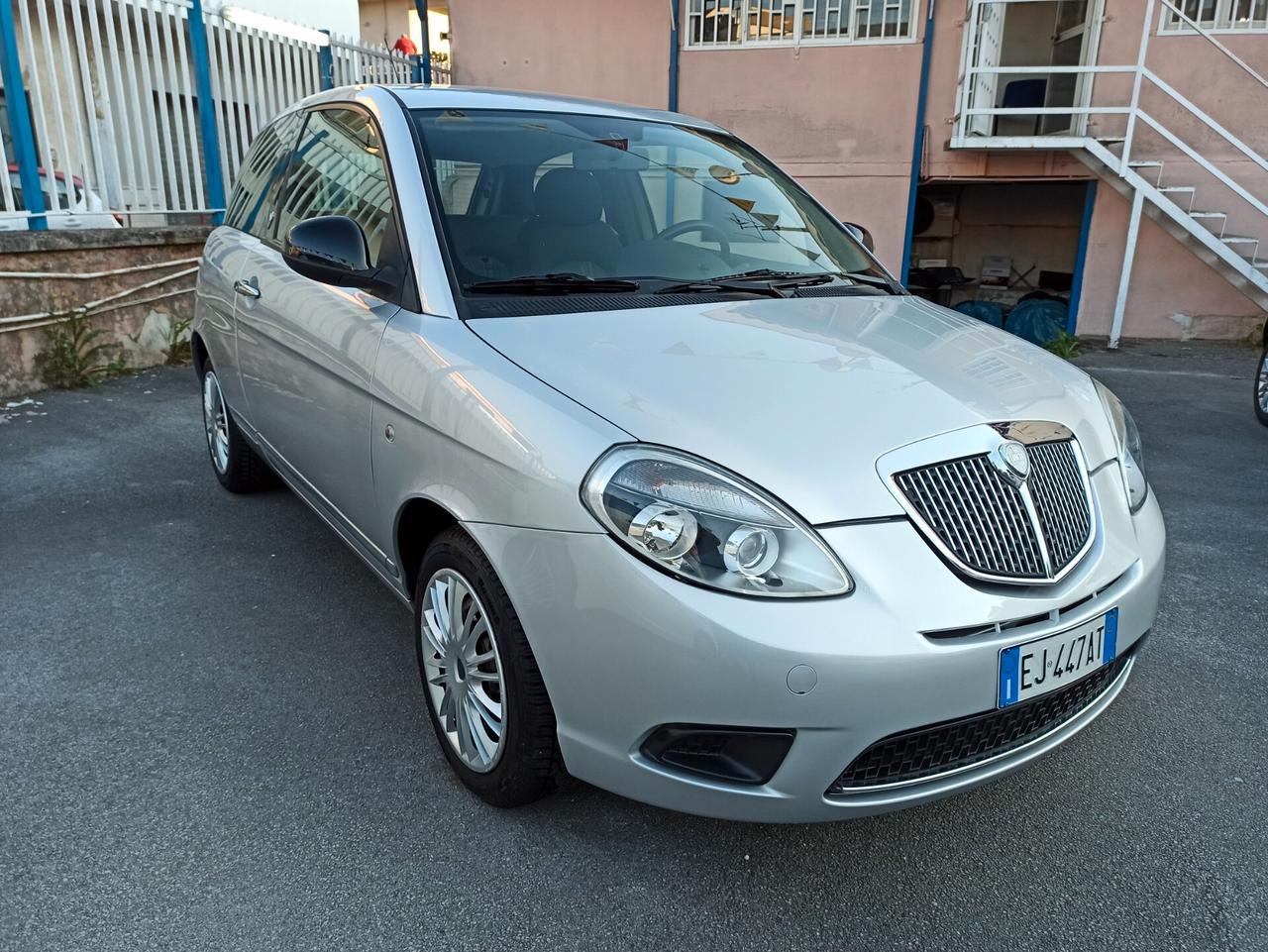Lancia Ypsilon 1.2 69 CV Diva