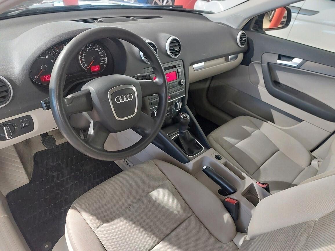 Audi A3 1.6 SPB Ambition 102 CV