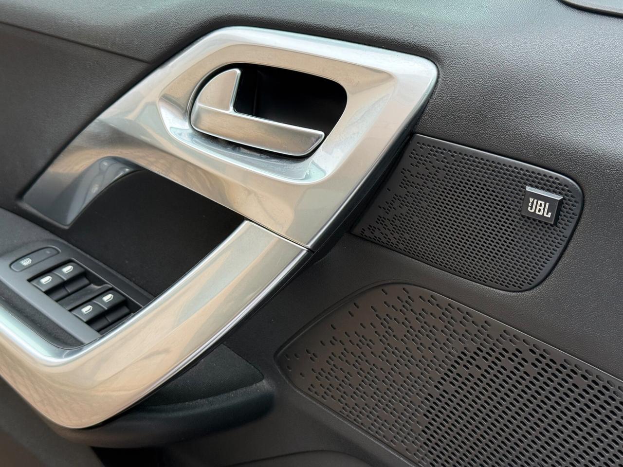 Peugeot 2008 BlueHDi 120 S&S Tetto Pelle JBL Luci Ambiente