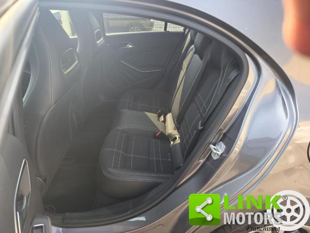 MERCEDES-BENZ A 180 Premium