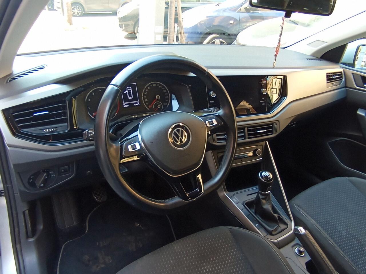 Volkswagen Polo 1.0 Sport offerta del mese