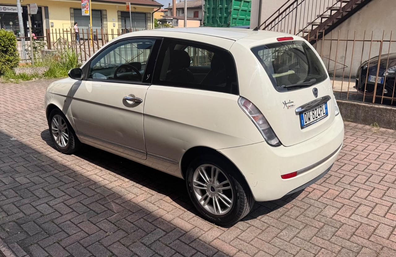 Lancia Ypsilon 1.2 Benzina Ok Neopatentati