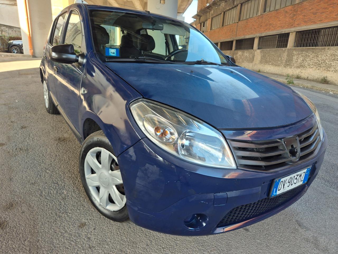 DACIA SANDERO 1.4 GPL TAGLIANDATA DI TUTTO 2010