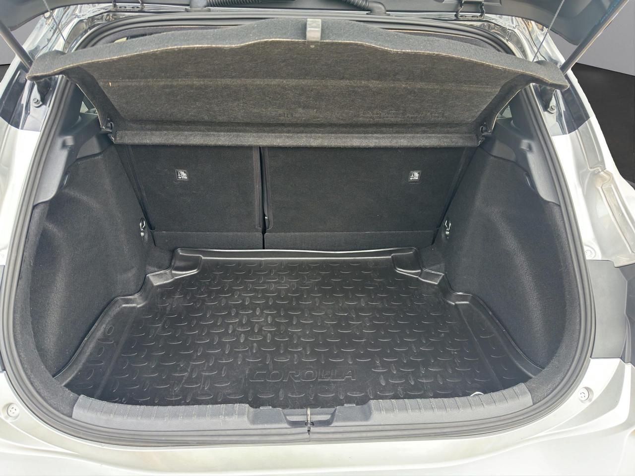 Toyota Corolla 1.8h Style cvt