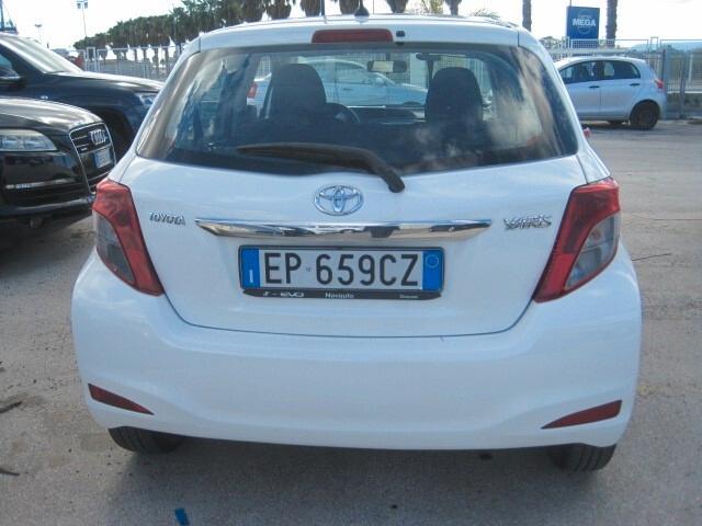 Toyota Yaris 1.0 5 porte Active