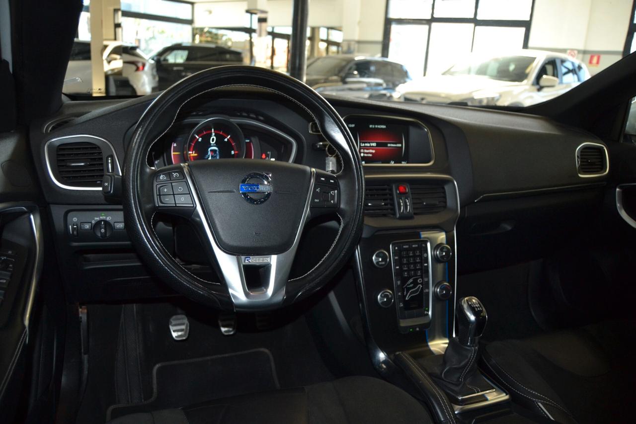 Volvo V40 D2 1.6 R-Design UniPro/Navi/Xenon/Cruse/Pelle