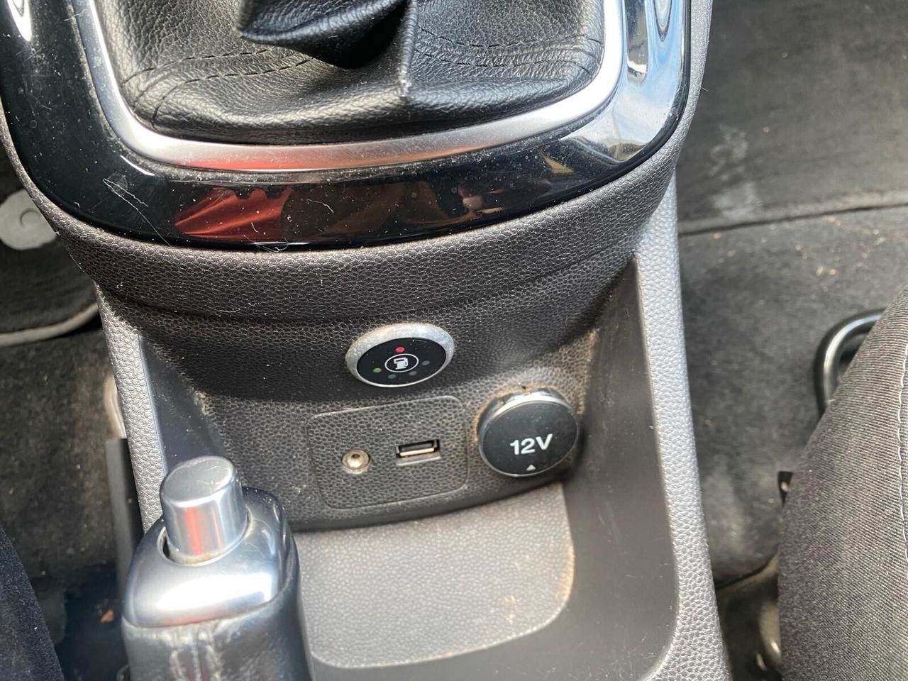 Ford Fiesta 1.4 Titanium GPL - NEOPATENTATI - GARANZIA 12 MESI