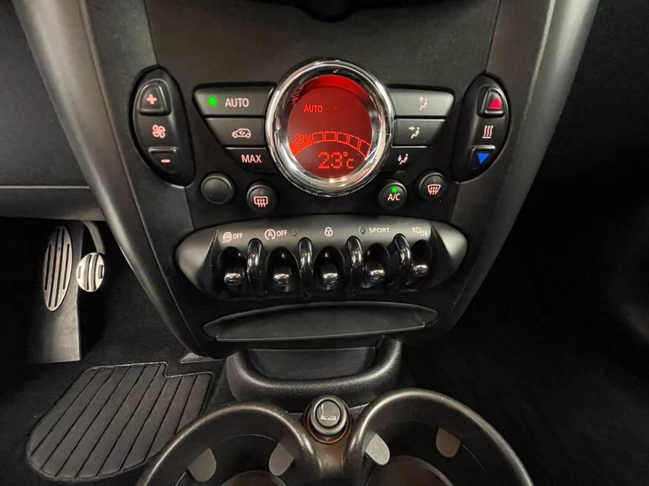 MINI Mini Countryman F60 2017 - Mini Countryman 2.0 Cooper D Hype
