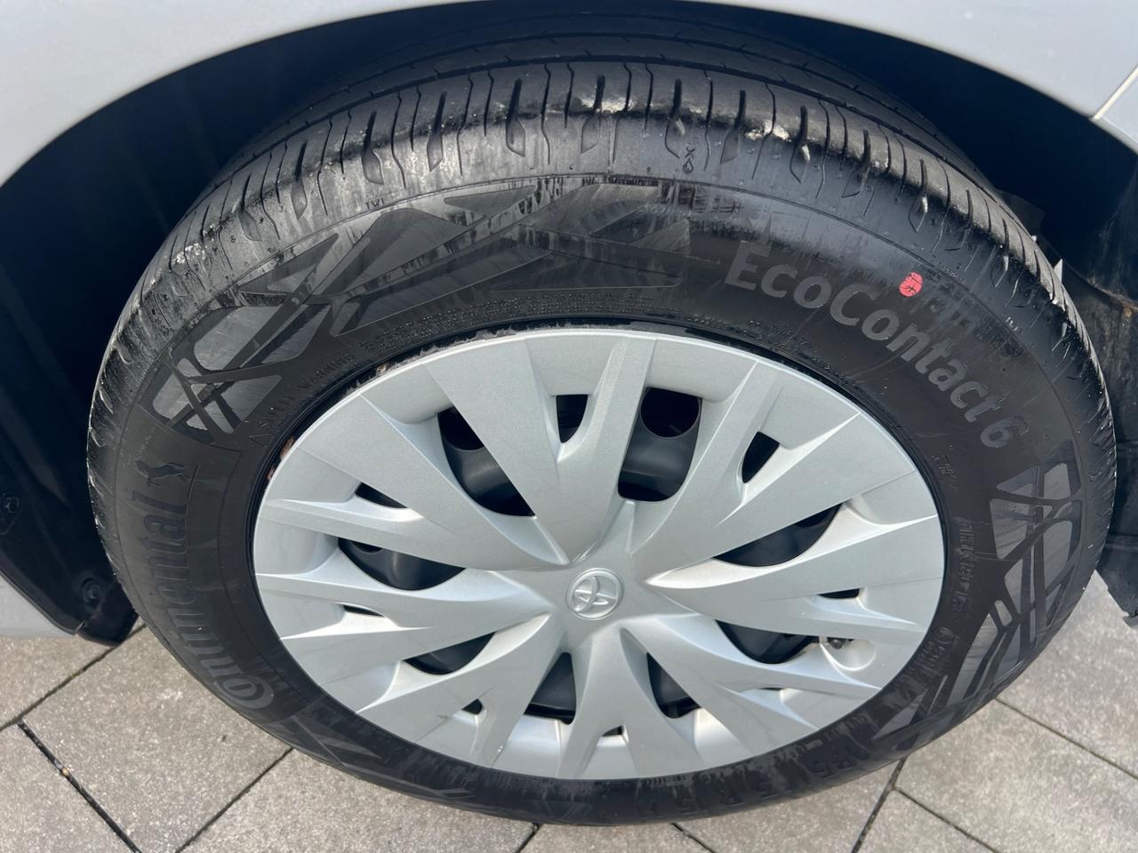 Toyota Yaris 1.5 Hybrid 5 porte Business FINANZIABILE