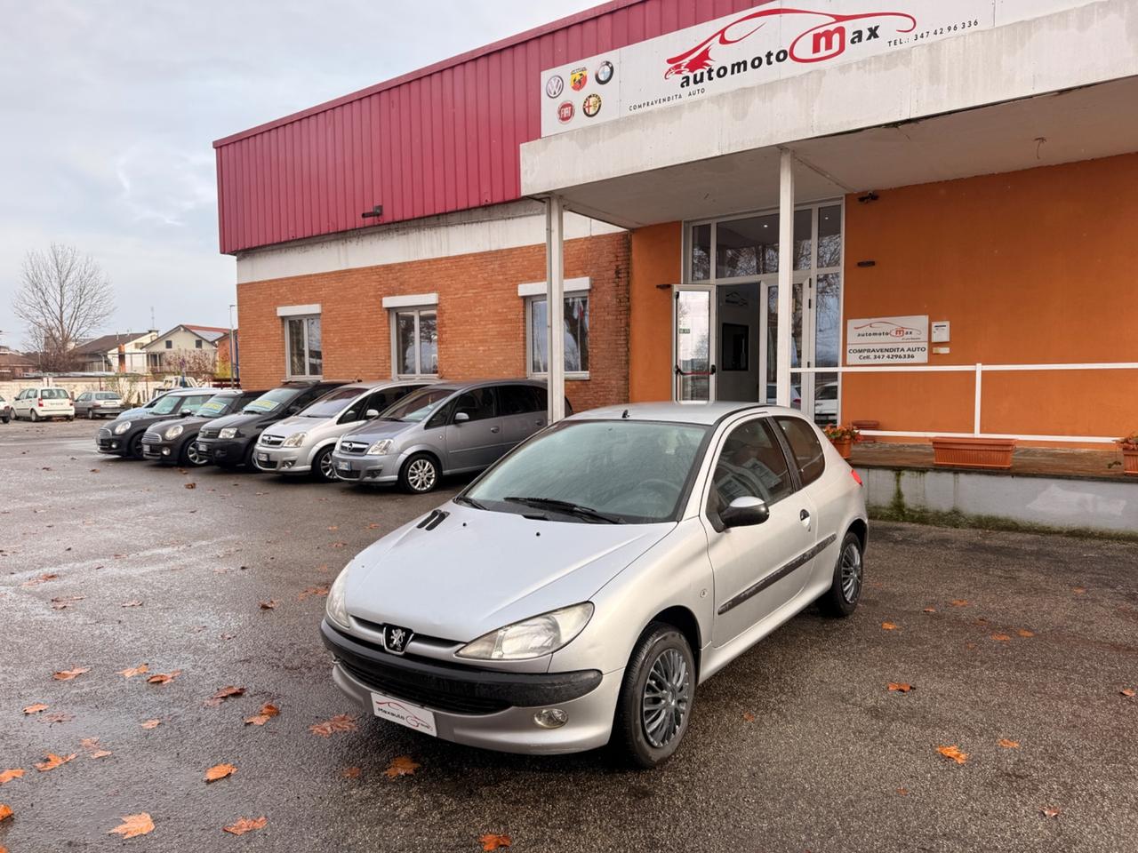 Peugeot 206 1.1 3p. XT