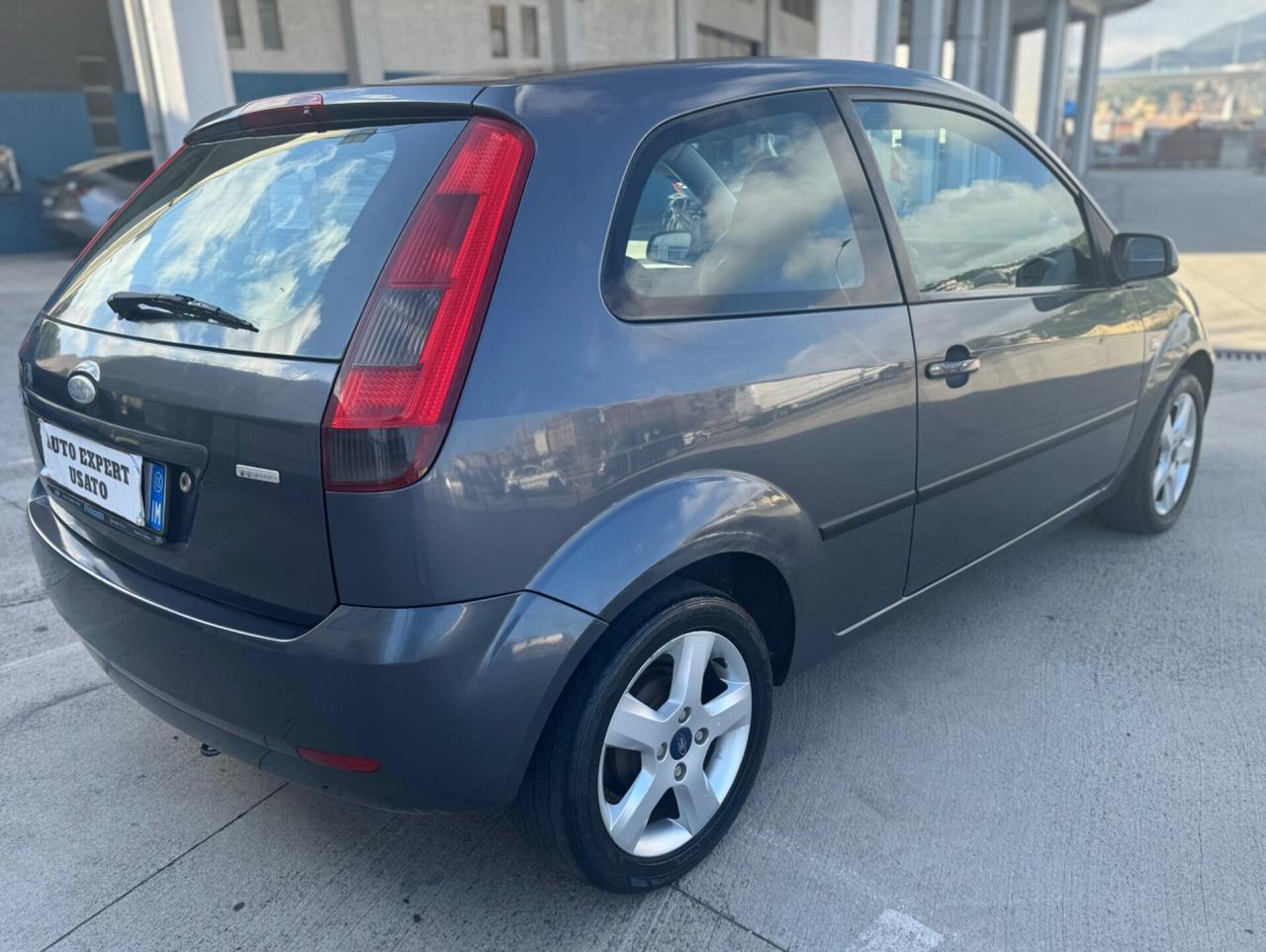 Ford Fiesta 1.4 TDCi 3p. Ghia