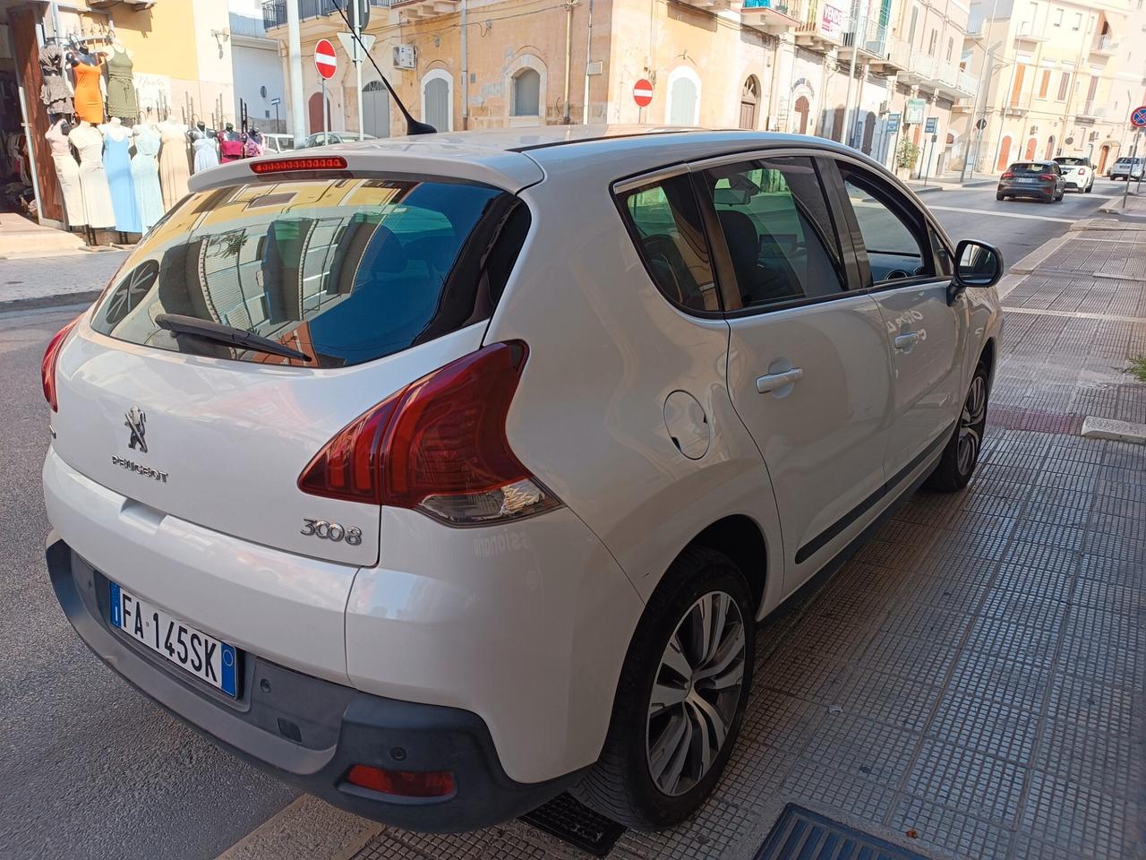 Peugeot 3008 BlueHDi 120 CV BUSINESS FULL OPTIONAL