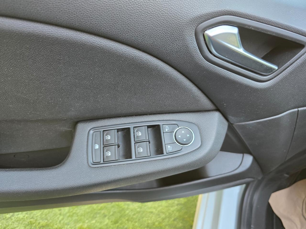 Renault Clio 1.6Hybrid E-Tech 145cv neop ok-2023