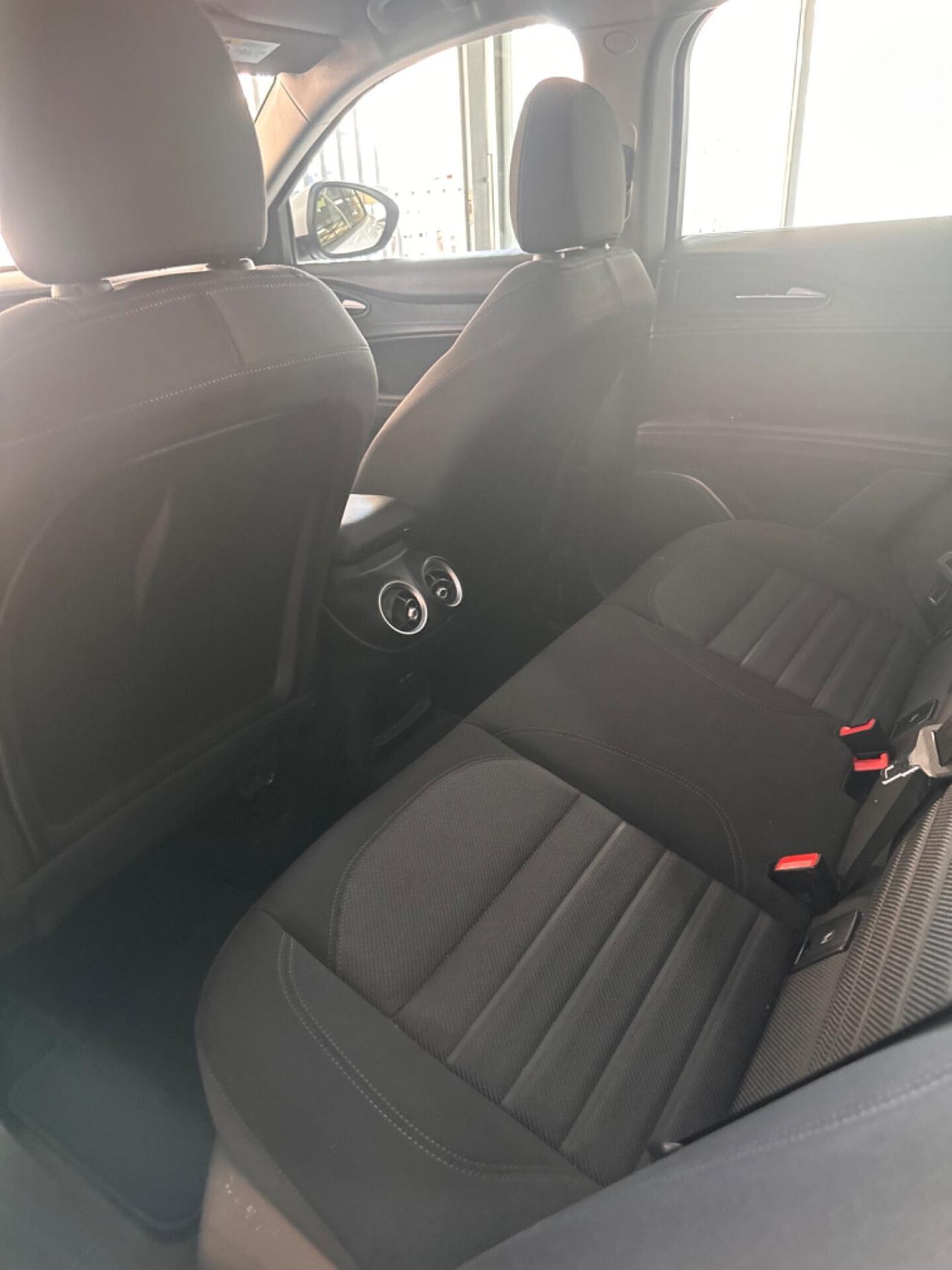 Alfa Romeo Stelvio 2.2 Turbodiesel 190 CV AT8 RWD Executive 2021