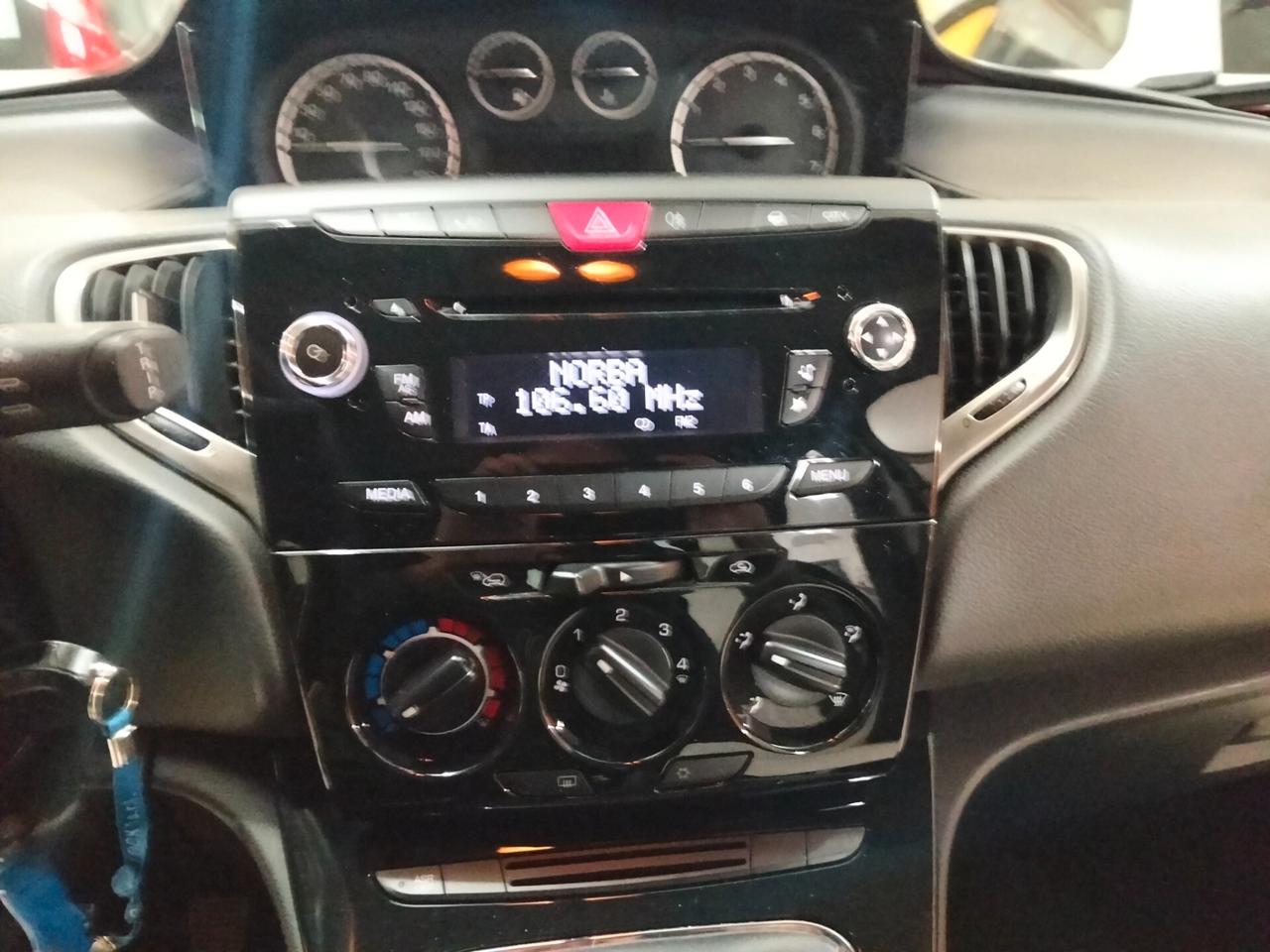 Lancia Ypsilon 1.2 gold