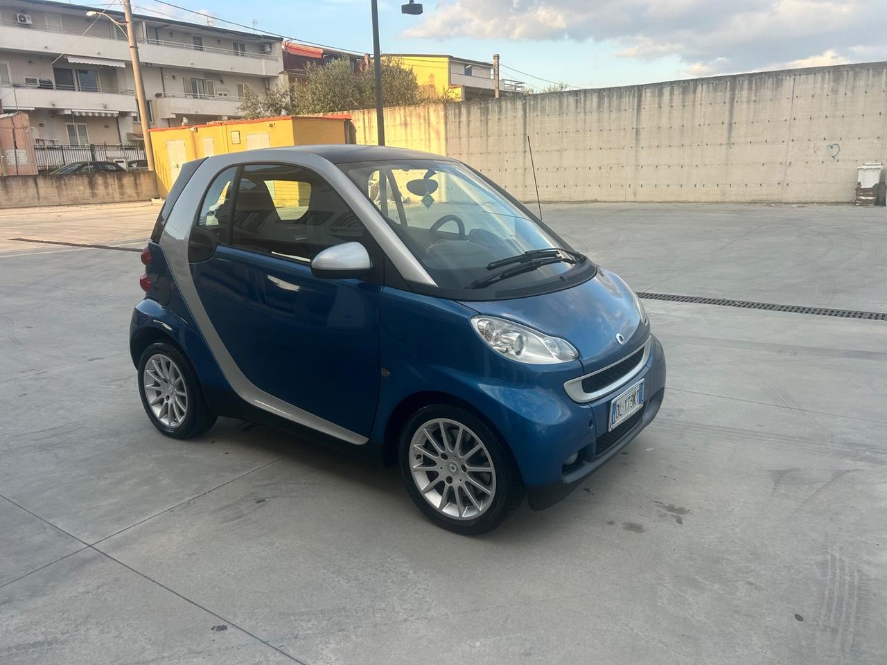 Smart ForTwo 1000 52 kW coupé pure