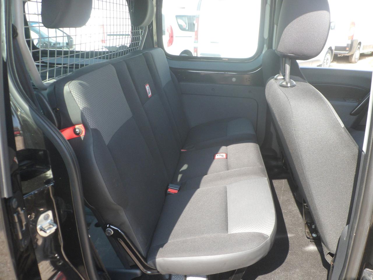 Renault Kangoo maxi 5 posti autovettura