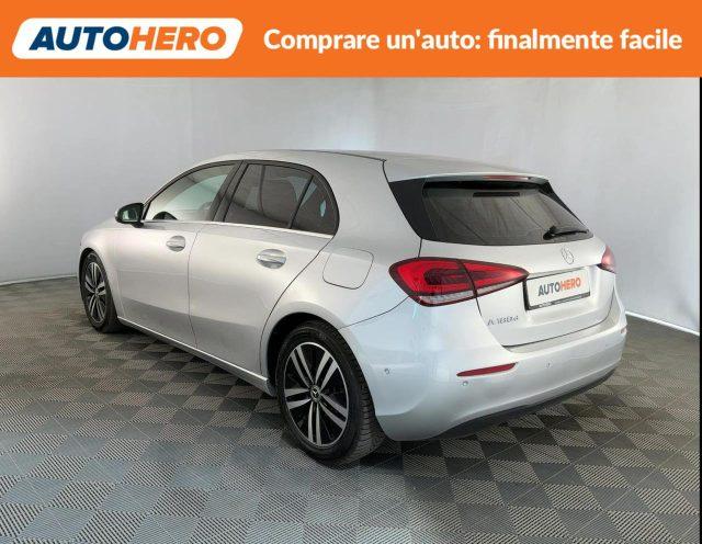 MERCEDES-BENZ A 180 d Automatic Business