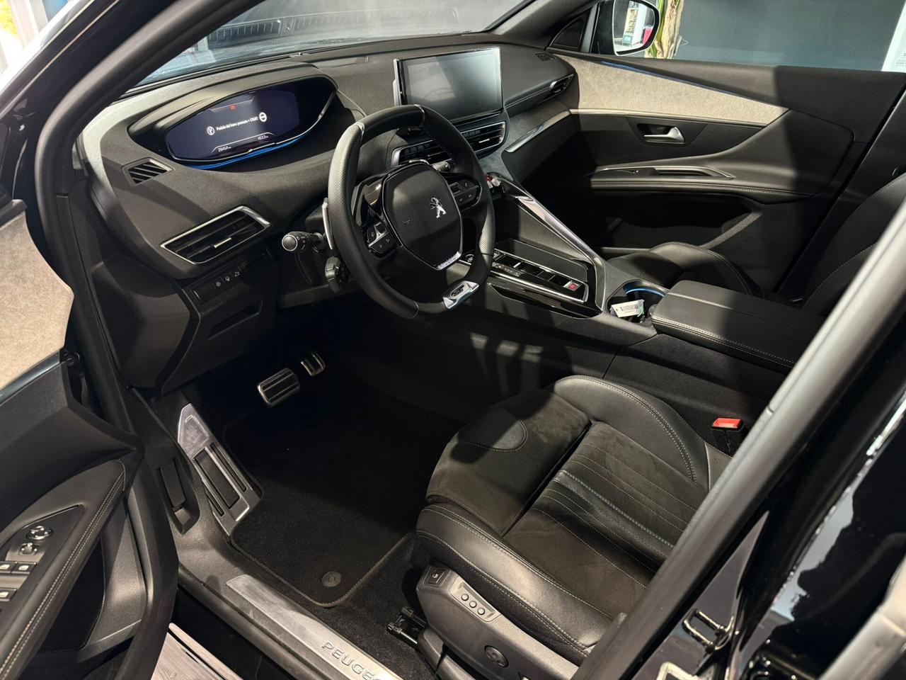 Peugeot 3008 BlueHDi 130 S&S EAT8 GT + Night Pack