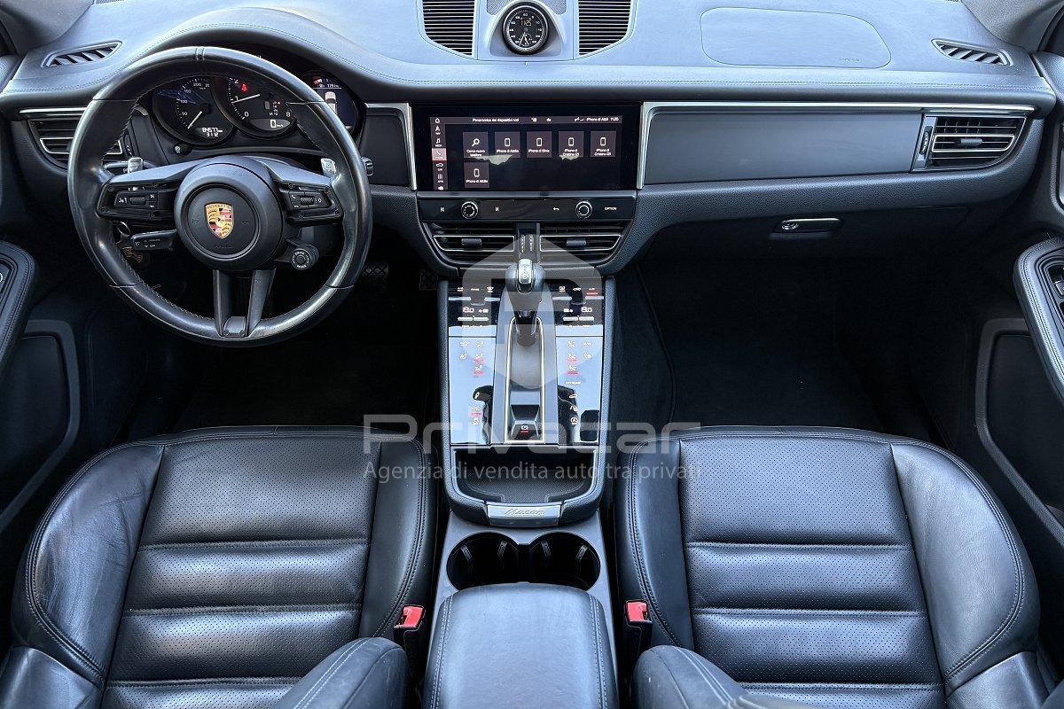 PORSCHE Macan 2.0 T