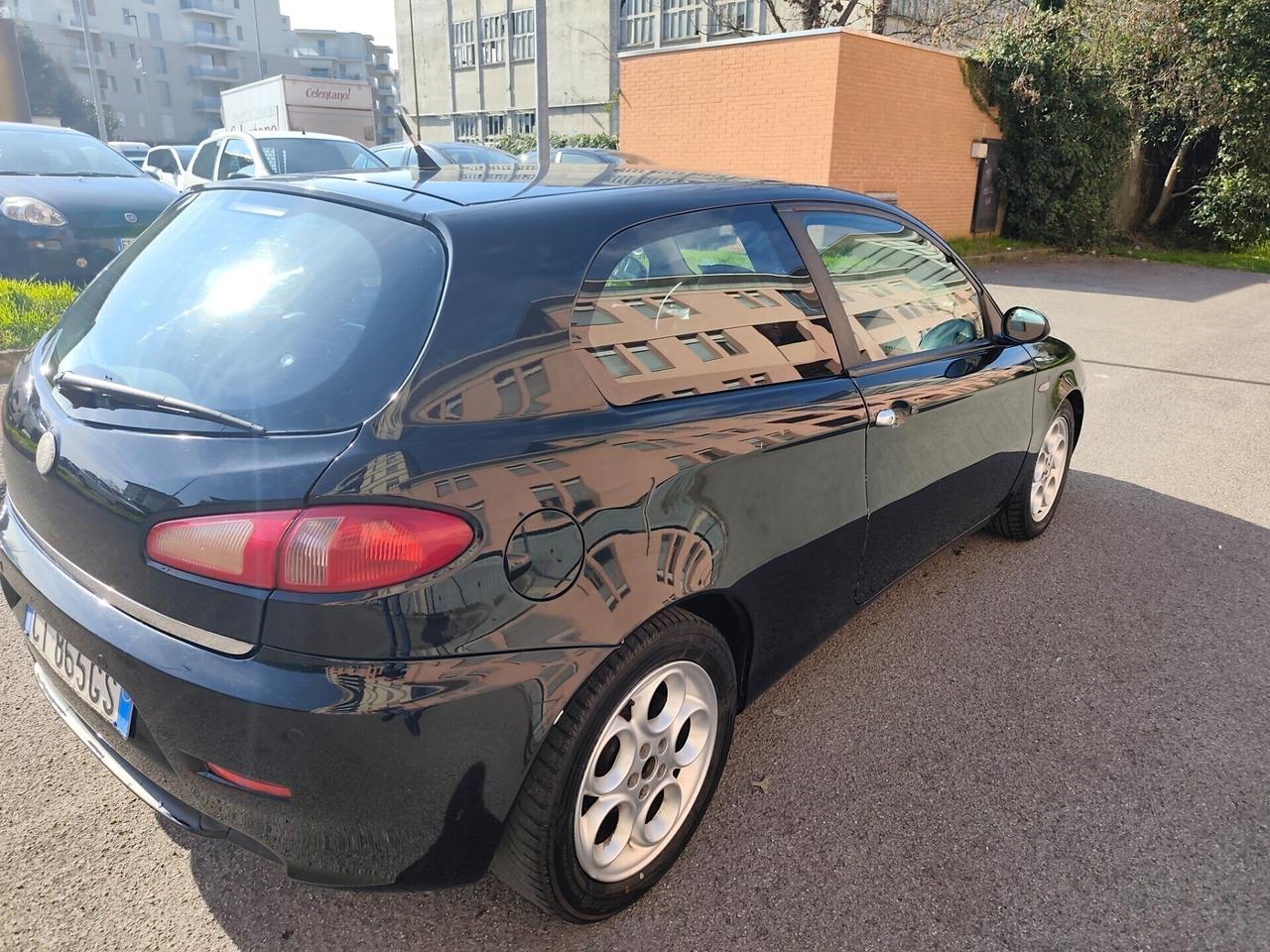 Alfa Romeo 147 1.9 JTD (115) 3 porte Exclusive
