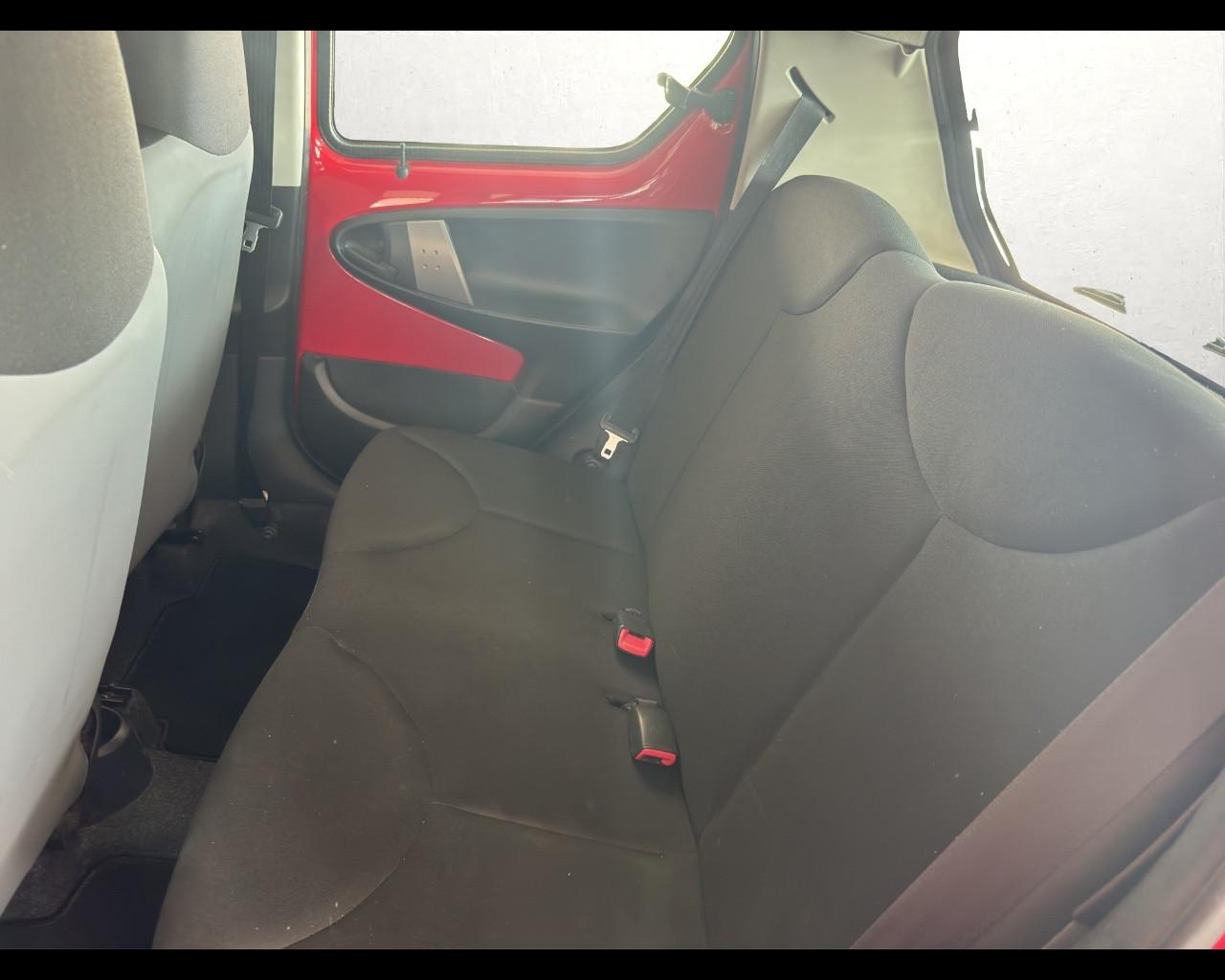 TOYOTA Aygo 1ª serie - Aygo 1.0 12V VVT-i 5 porte Active Connect