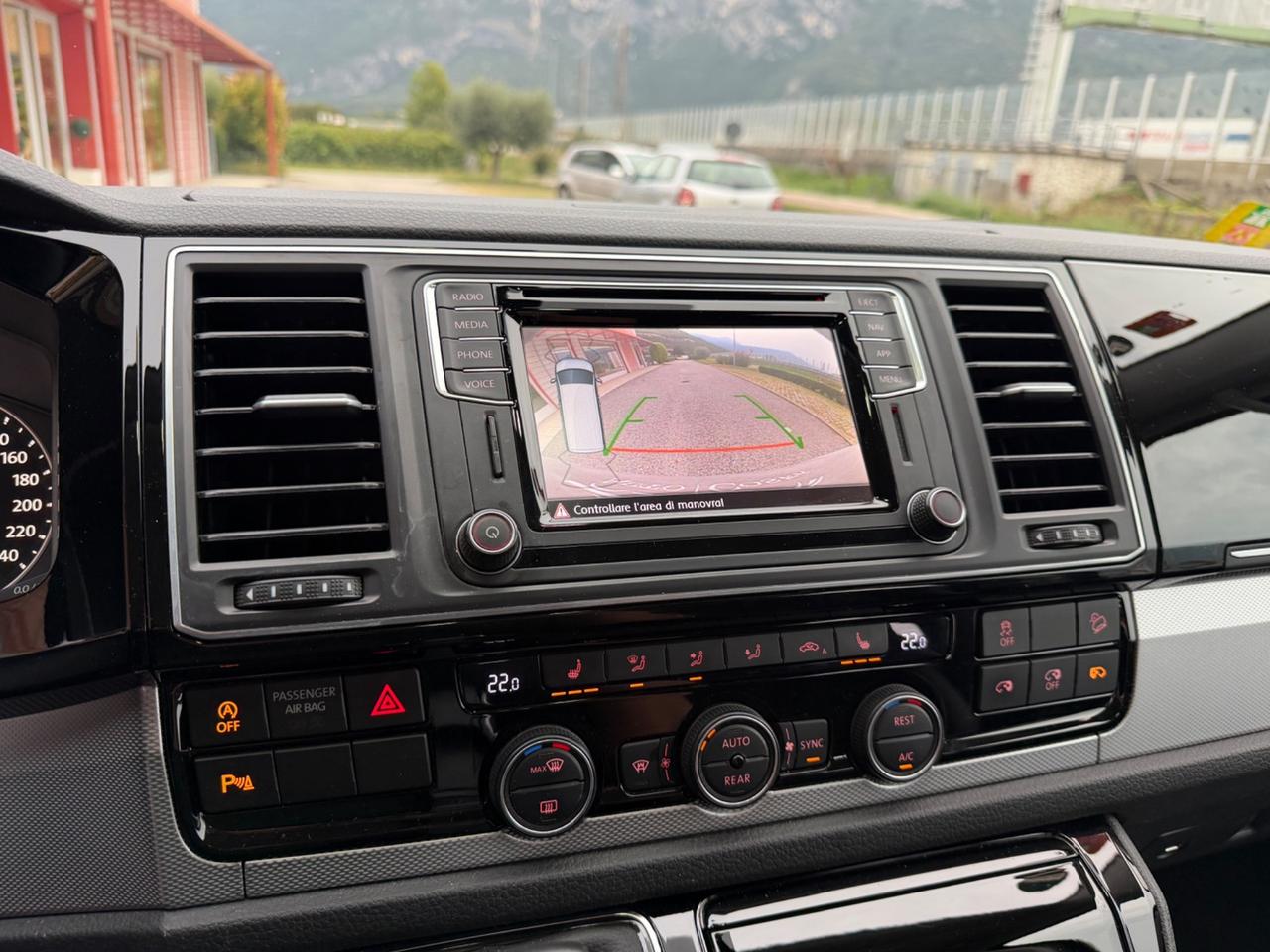 Volkswagen Multivan T6 - DSG 4x4 BULLI FULL