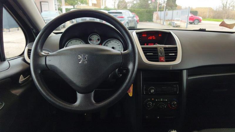 Peugeot 207 207 5p 1.4 hdi X-Line FL