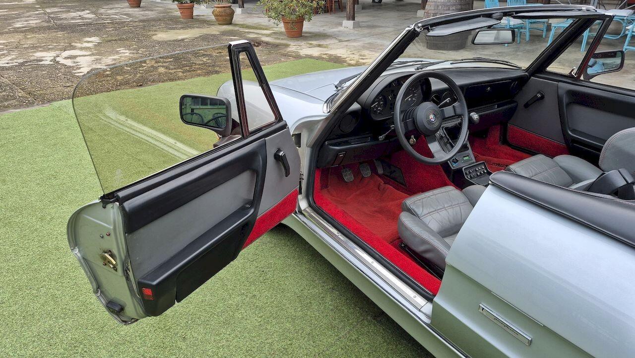 Alfa Romeo Spider 2.0i Quadrifoglio Verde – 1987