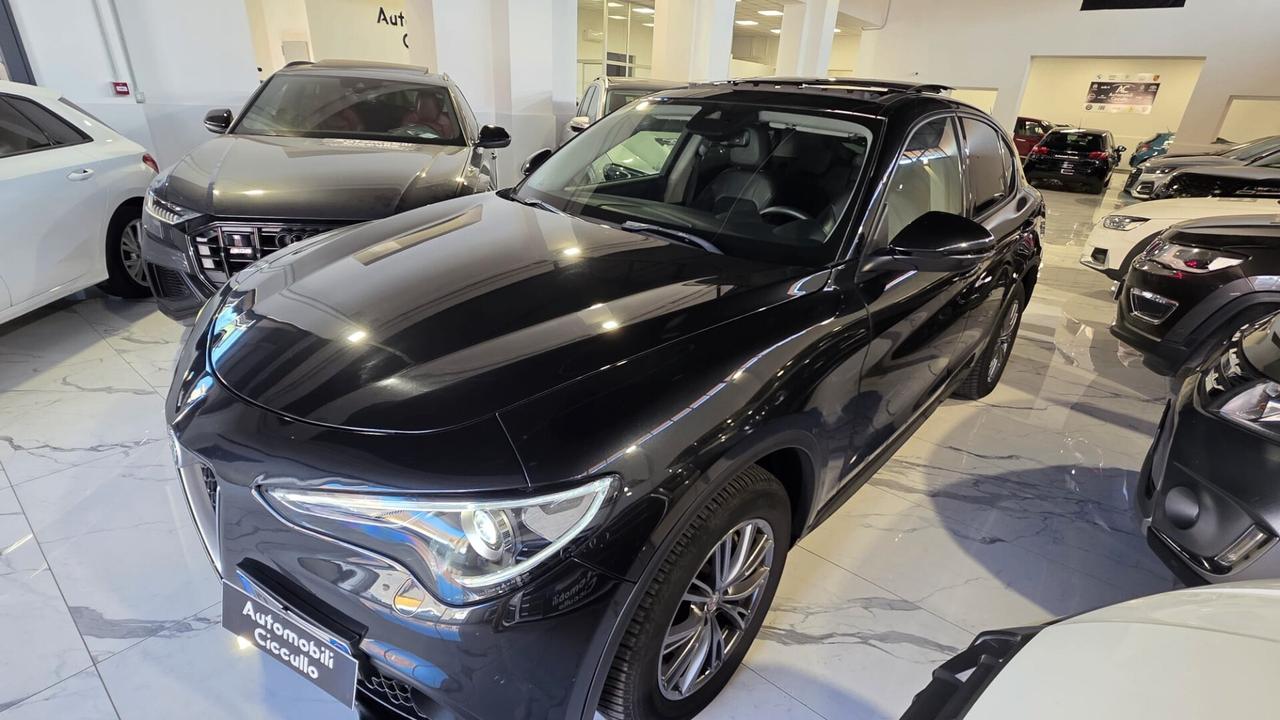 Alfa Romeo Stelvio 2.2 Turbodiesel 210 CV AT8 Q4 Executive