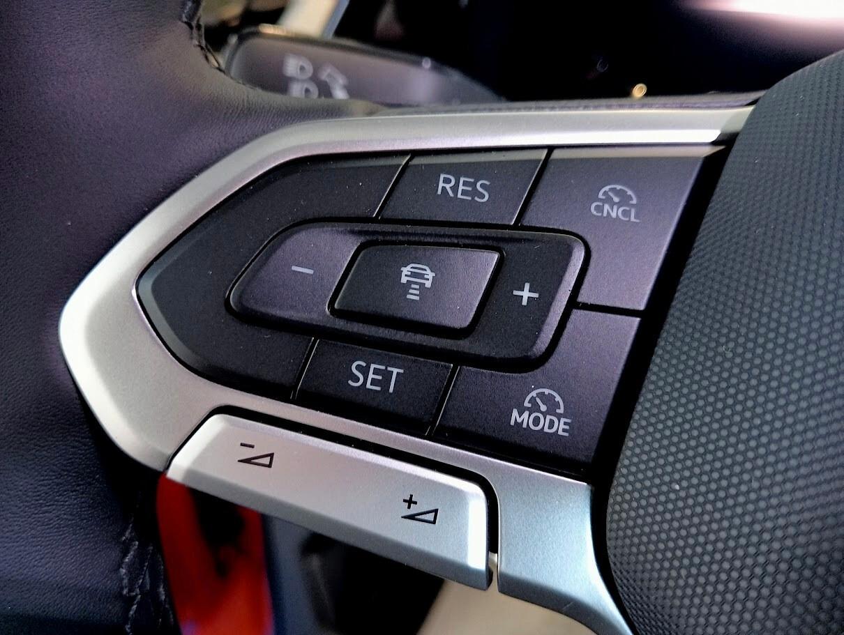 Volkswagen T7 California TRICOLOR TOUR TDI DSG LED 360 *OK 104 E AUTOCARRO*