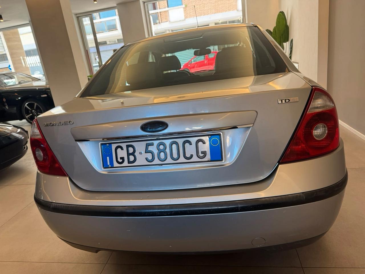 FORD MONDEO 2.2 TDCI GHIA BERLINA