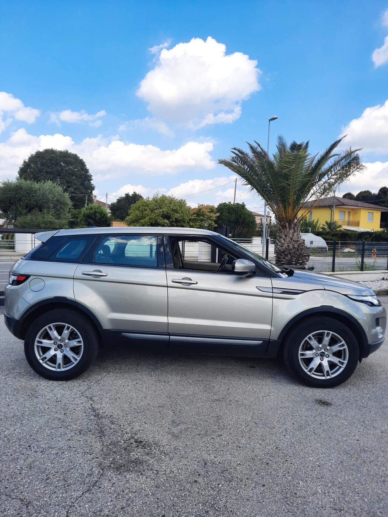 Land Rover Range Rover Evoque Range Rover Evoque 2.2 TD4 5p. Dynamic