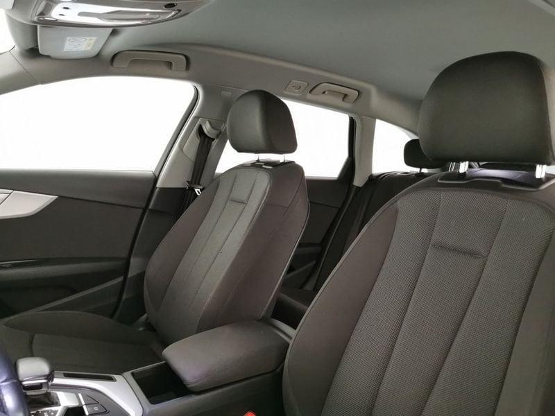 Audi A4 Avant 35 2.0 tdi mhev Business Advanced 163cv s-tronic