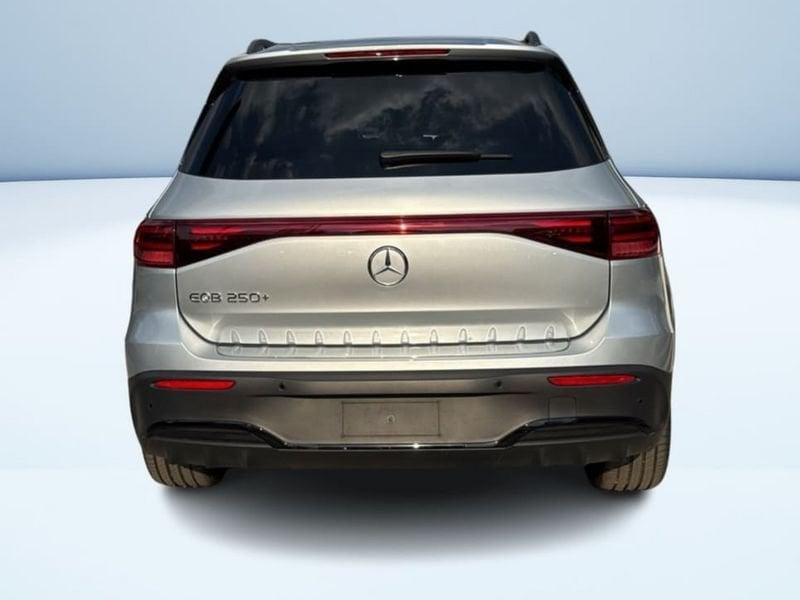 Mercedes-Benz EQB 250+ AMG Line Advanced