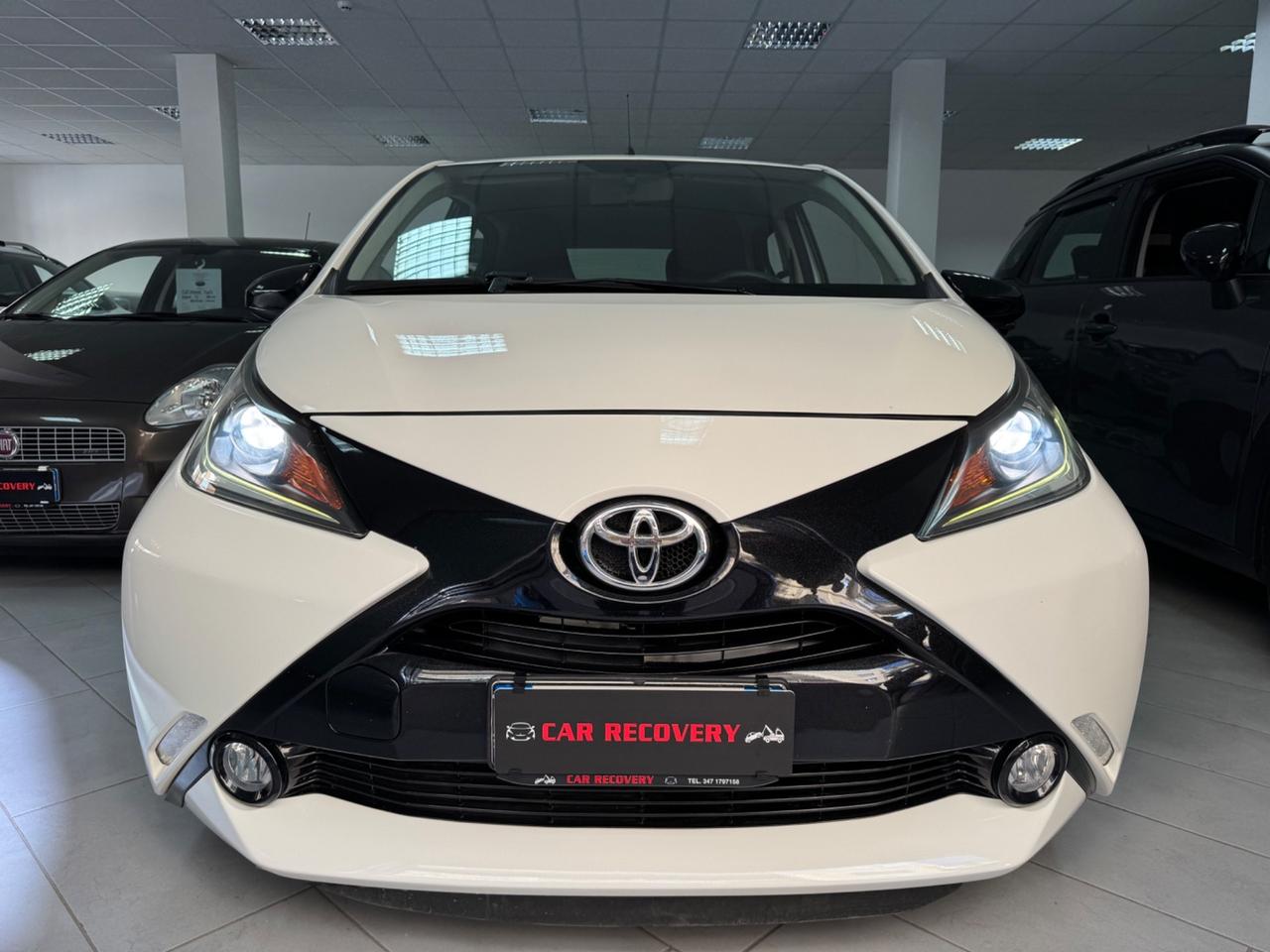 Toyota Aygo 1.0 VVT-i 69 CV 5 porte x-play