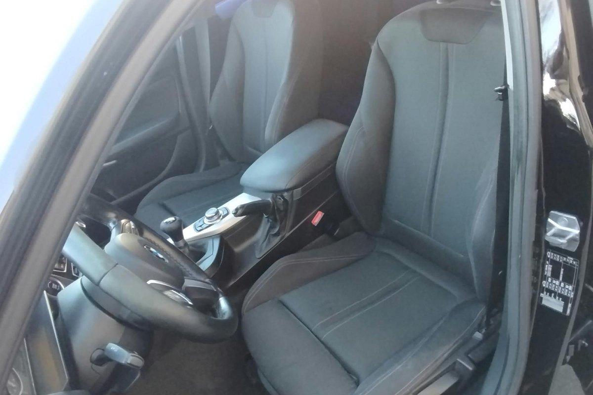 BMW 118i 5p. Advantage