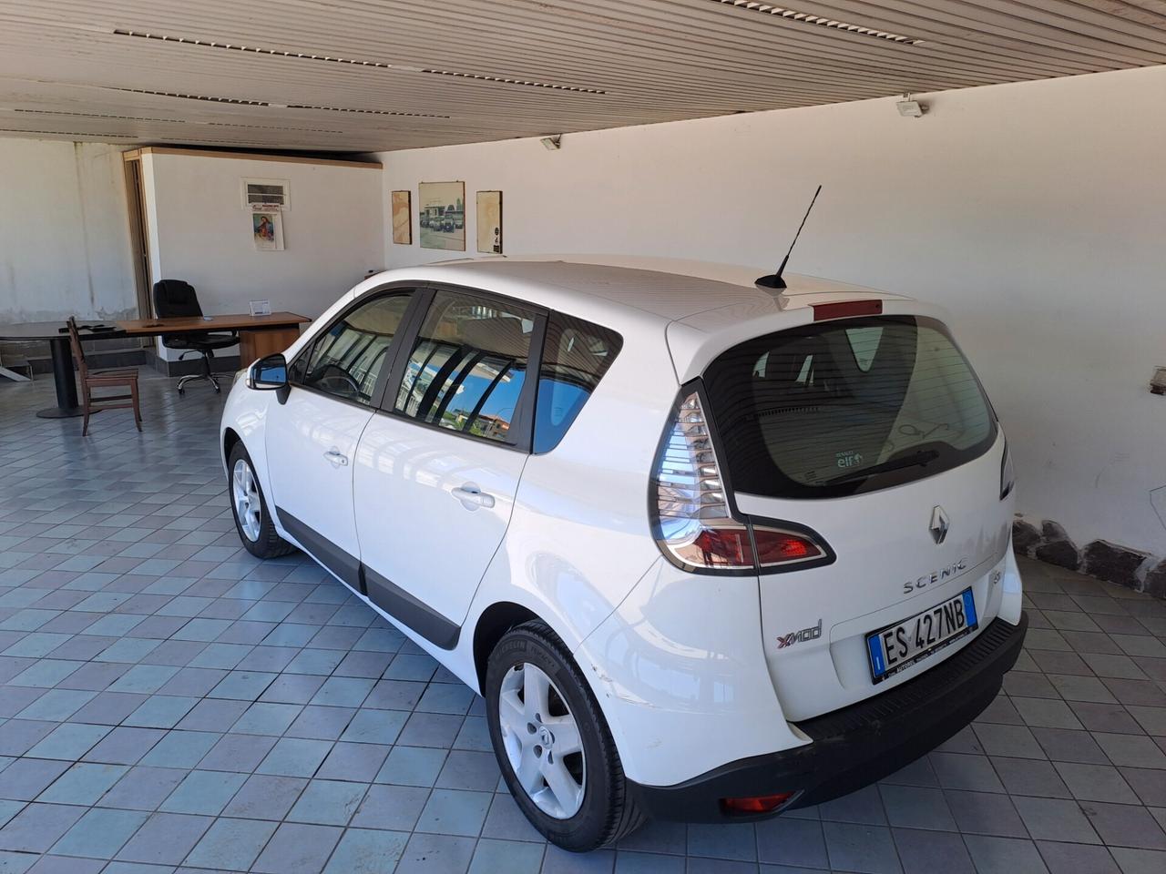 Renault Scénic XMod 1.5 dCi AUTOCARRO N1