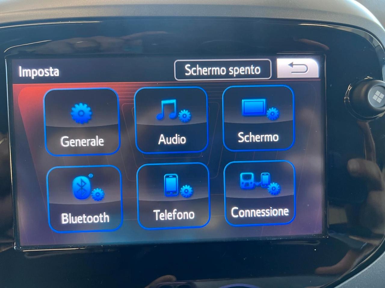 Toyota Aygo 1.0 AUTOMATICA X-PLAY*NO VINCOLI DI FINANZIIAMWNTO*AZIENDALE NAVI UNIPRO