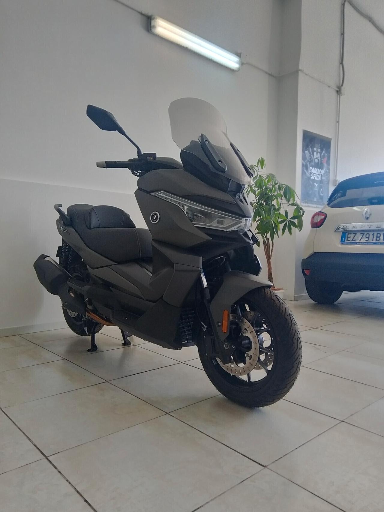 Voge Sfida SR4 400