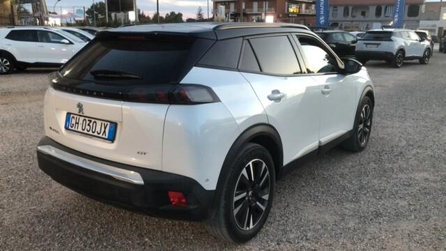 Peugeot 2008 motore elettrico 136 CV GT