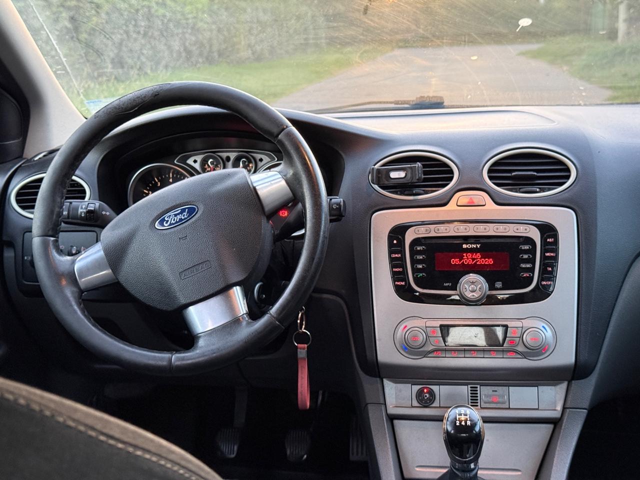 Ford Focus 1.6 (100CV) 5p. Titanium